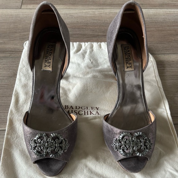 Badgley Mischka d'orsay suede pump, metallic gray, crystal embellishment, 9.5 - Picture 1 of 5